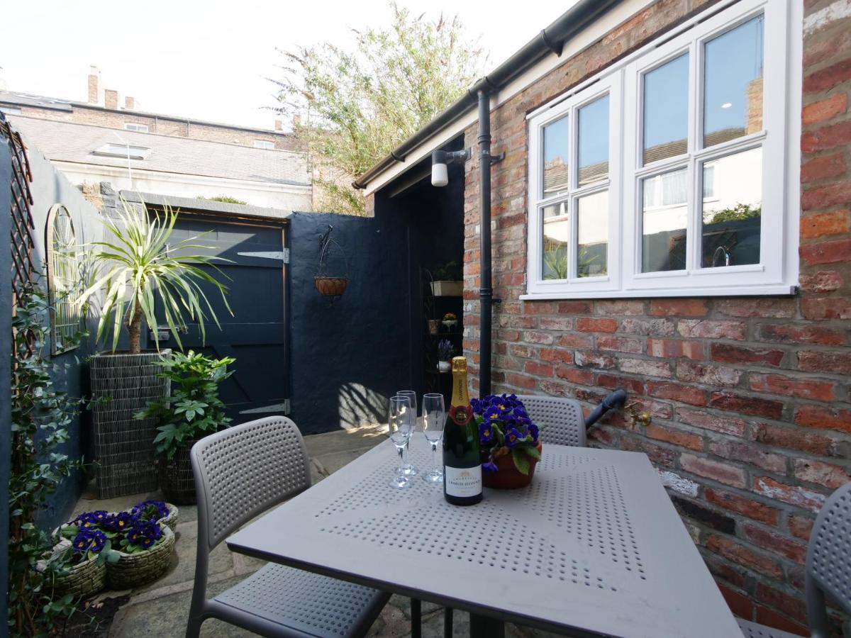 Bar Wall Cottage-City Wall Views-Sleeps 5 York Luaran gambar